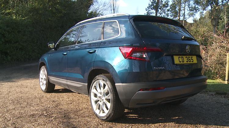 SKODA KAROQ DIESEL ESTATE 2.0 TDI SE Drive 5dr